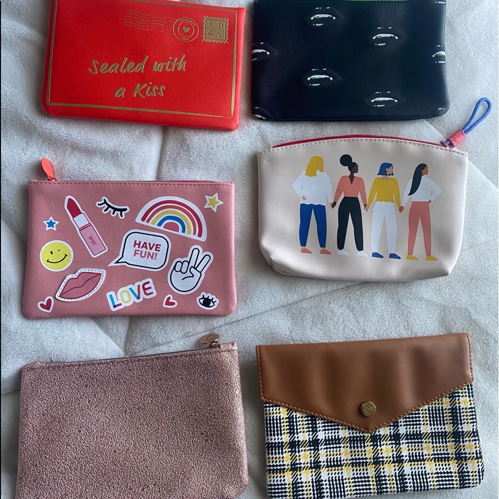 6 Ipsy bags